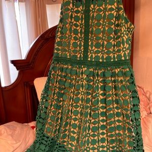 Green Lace Sleeveless Dress